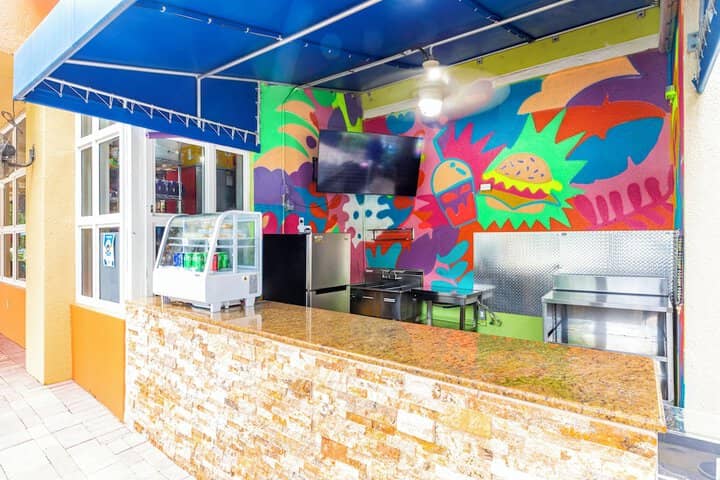 Poolside bar